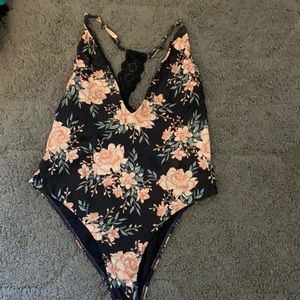 Beautiful billabong one piece bathing suit